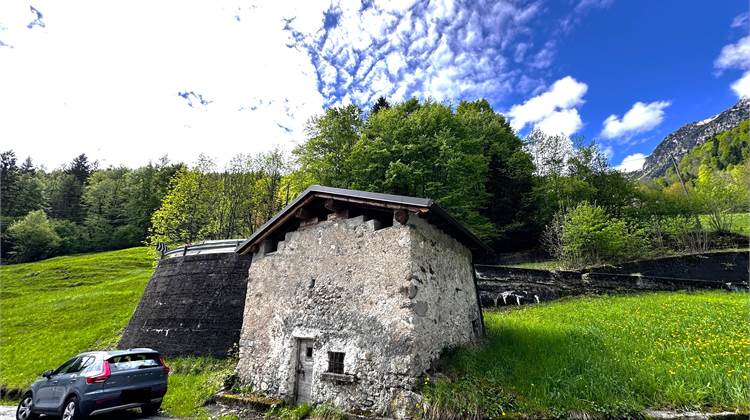 Rustico / Casale In Vendita a Valtorta