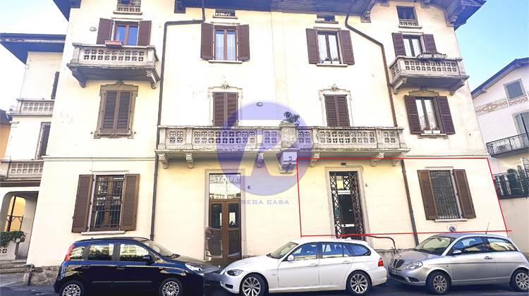 Boutique Dans Vente à Zogno