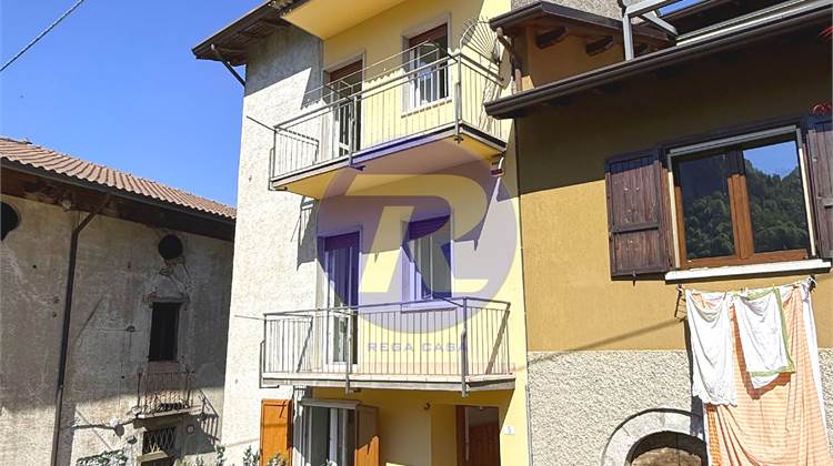 Porzione di casa In Vendita a San Pellegrino Terme