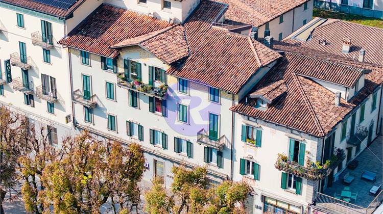 Stabile / Palazzo In Vendita a San Pellegrino Terme