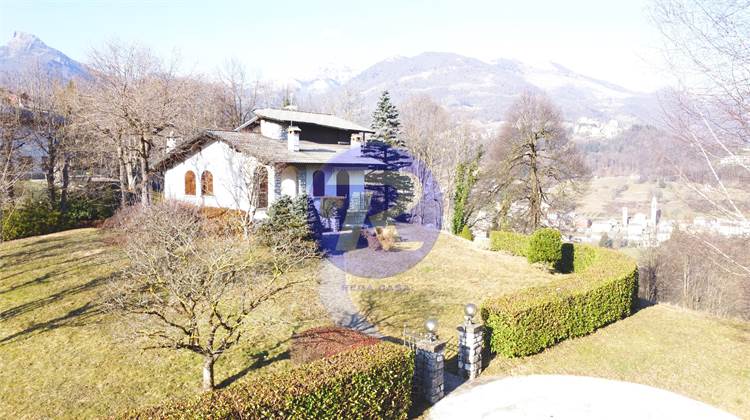 Villa singola con vista panoramica – Località Olda, Valle Taleggio