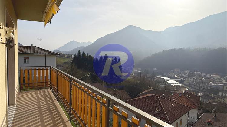 4 ou plus pièces Dans Vente à San Giovanni Bianco