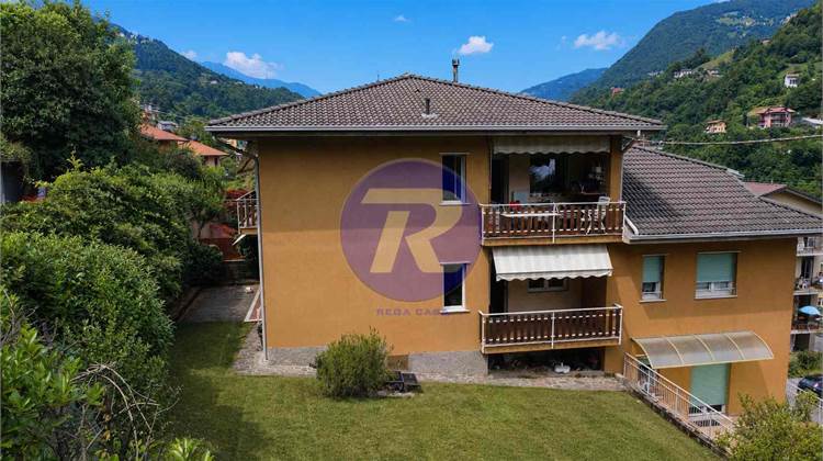 APPARTAMENTO CON AMPIO GIARDINO PRIVATO