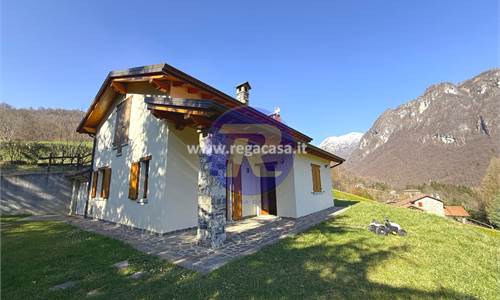 Villa In Vendita a Taleggio