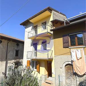 Porzione di Casa In Vendita a San Pellegrino Terme