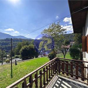 Villa In Vendita a Taleggio