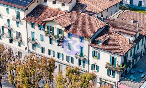 Stabile / Palazzo In Vendita a San Pellegrino Terme