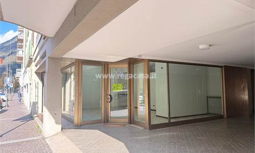 Negozio In Affitto a San Pellegrino Terme